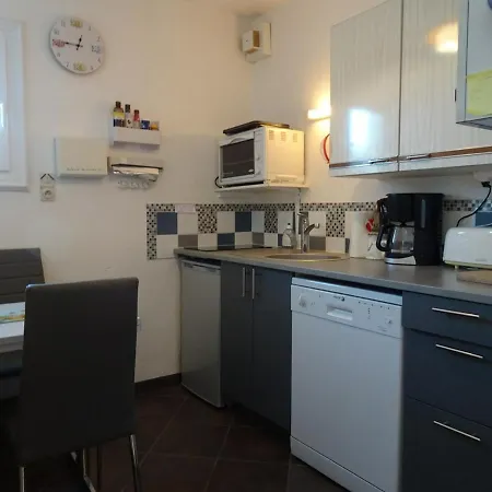 La Guérinière, 3 Pièces, 5 Personnes - Fr-1-224b-107 Appartement *