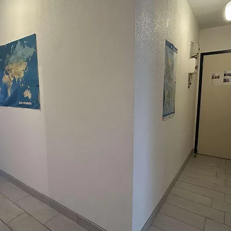 Apartment 3 Pieces Avec Balcon, A 300m De La Plage, - Fr-1-224b-107