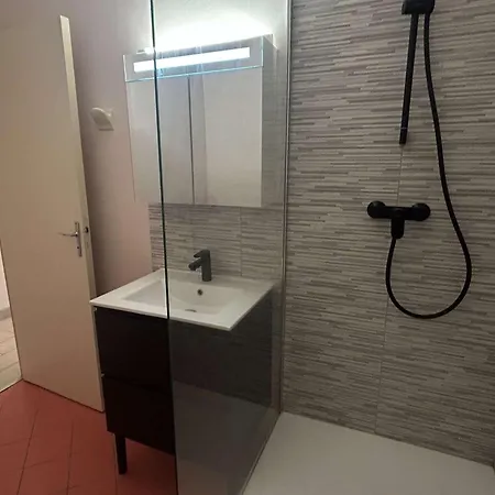 Appartement 3 Pièces Avec Balcon, à 300m De La Plage, - Fr-1-224b-107 La Guérinière