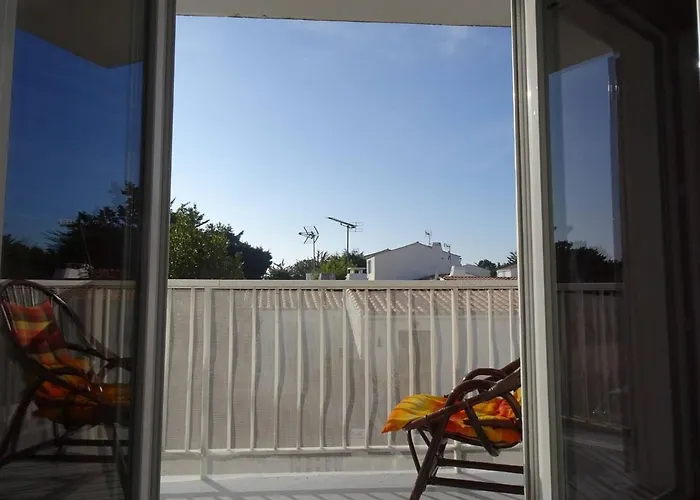 3 Pieces Avec Balcon, A 300m De La Plage, - Fr-1-224b-107 Apartment La Gueriniere